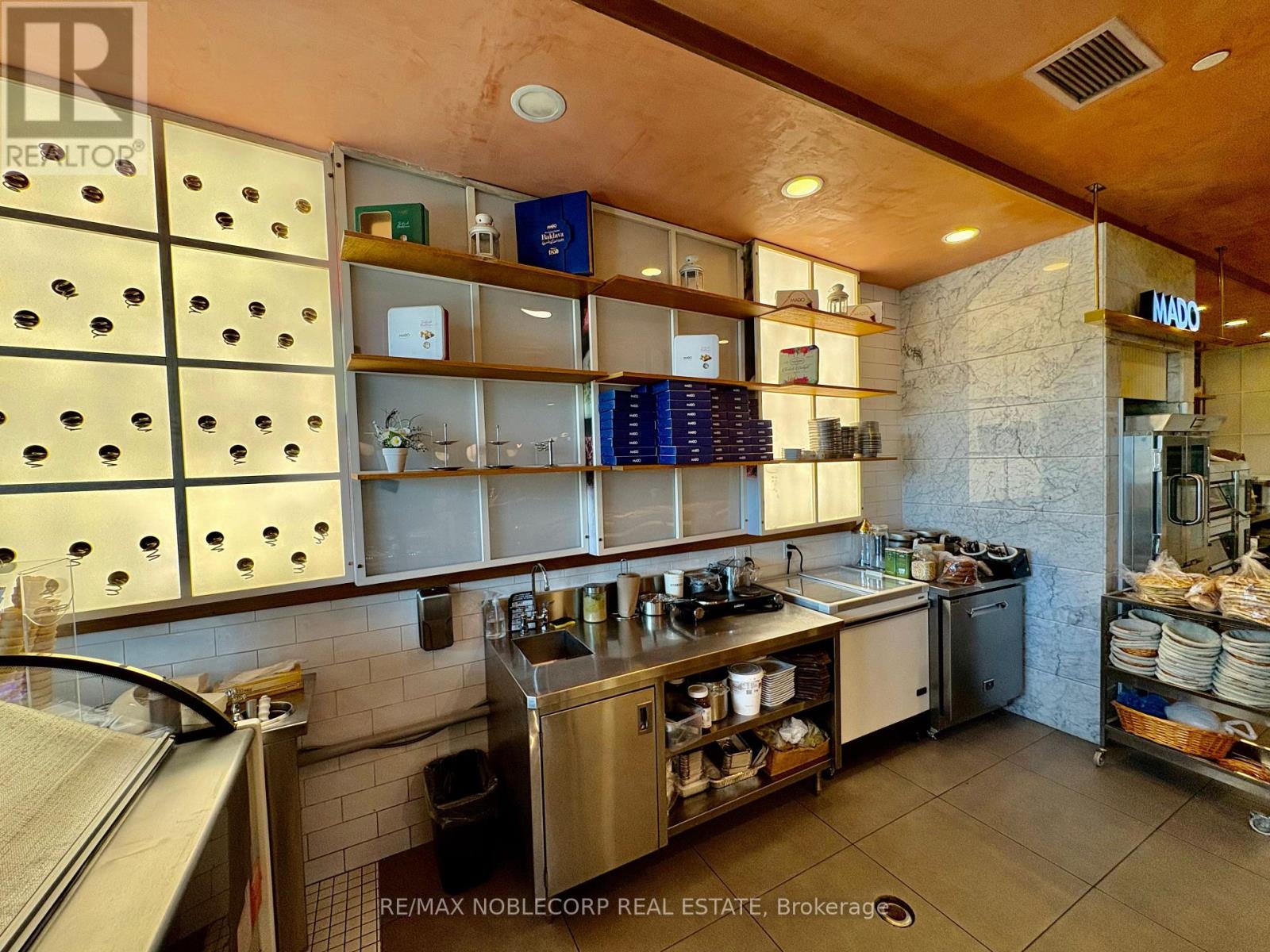 Unit A - 3300 Dufferin Street, Toronto, Ontario  M6A 2T5 - Photo 9 - W13778940