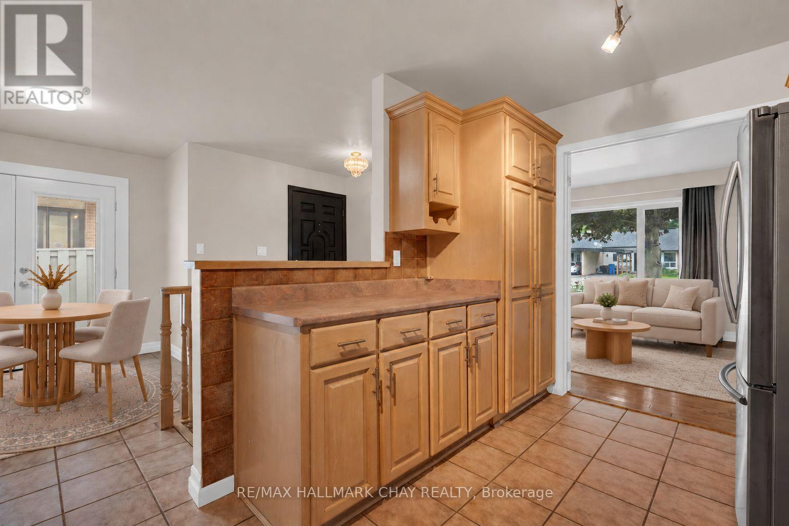 21 Ontario Street, Orangeville, Ontario  L9W 2T9 - Photo 7 - W13778954