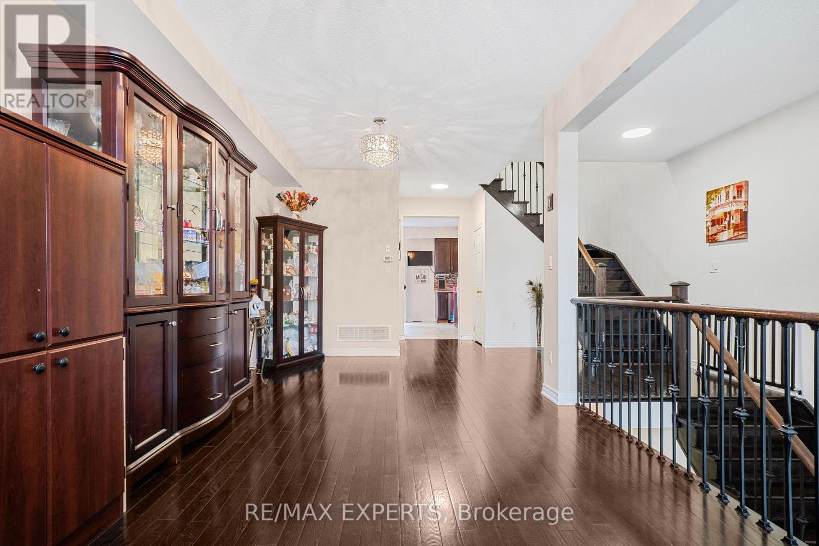 38 Betty Nagle Street, Toronto, Ontario  M9M 0E2 - Photo 10 - W13778964