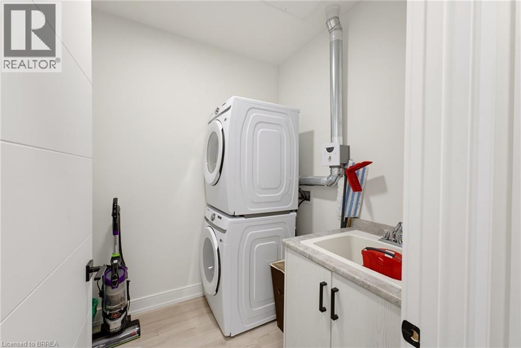 300b Fourth Avenue Unit# 208, St. Catharines, Ontario  L2S 0E6 - Photo 17 - 40861337