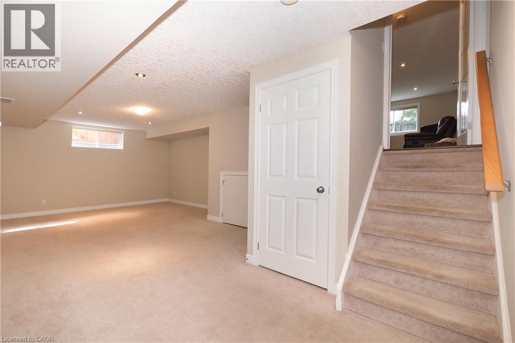 559 Springwater Drive, Waterloo, Ontario  N2V 2K6 - Photo 32 - 40859976