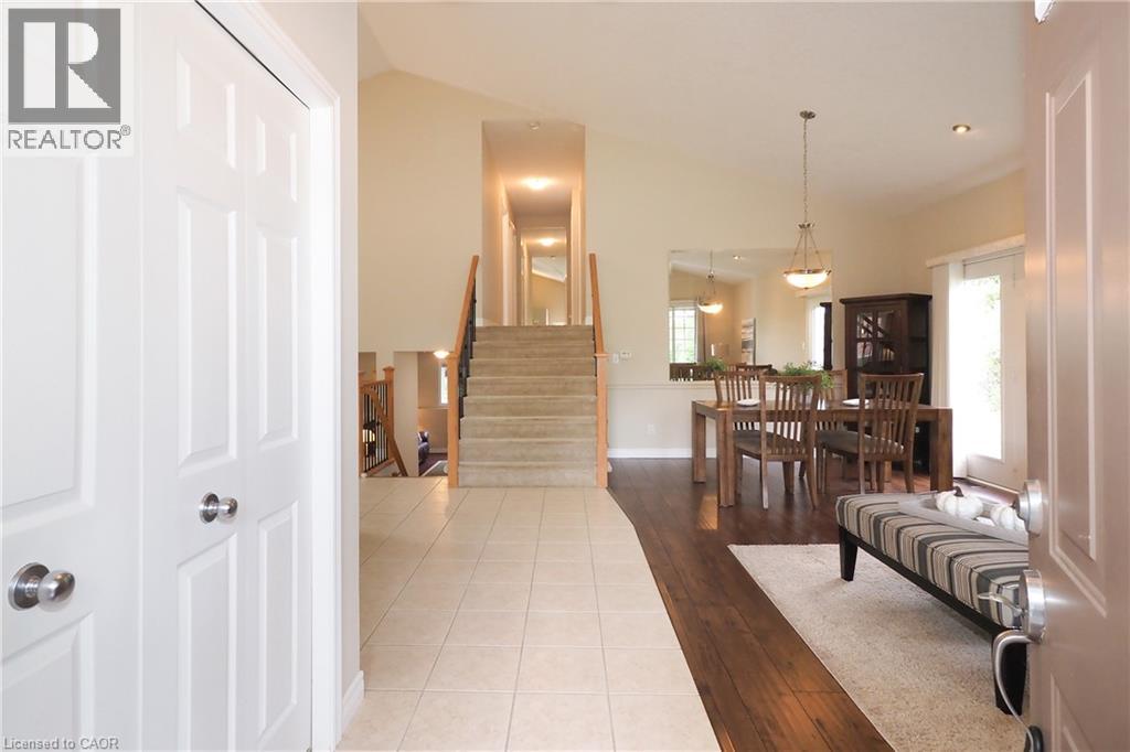 559 Springwater Drive, Waterloo, Ontario  N2V 2K6 - Photo 6 - 40859976