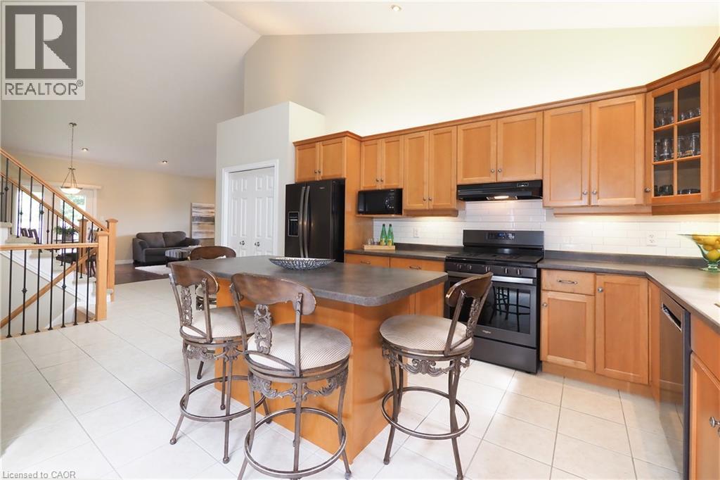 559 Springwater Drive, Waterloo, Ontario  N2V 2K6 - Photo 17 - 40859976