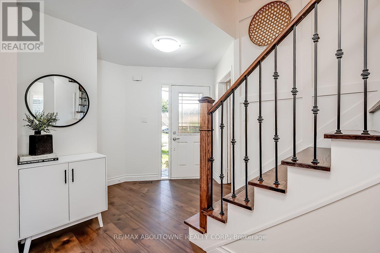 83 Niska Drive, Hamilton, Ontario  L0R 2H3 - Photo 4 - X13778932