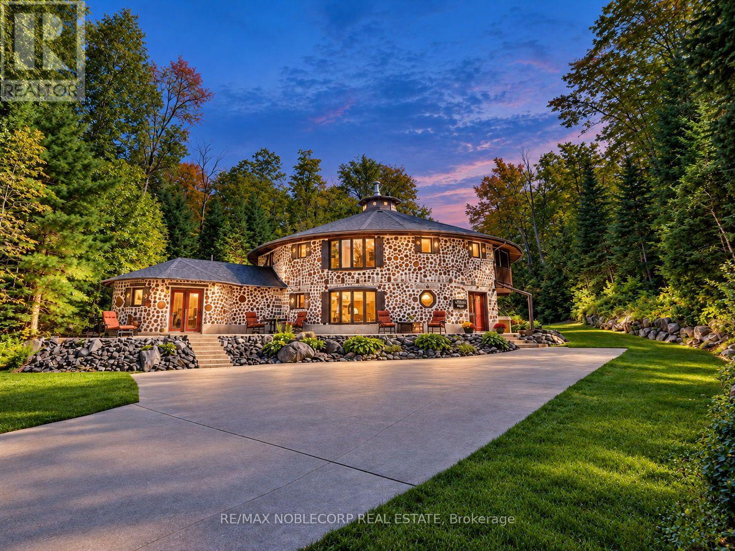 1166 Bonnie Lake Road, Bracebridge, Ontario  P1L 1W9 - Photo 1 - X13778960