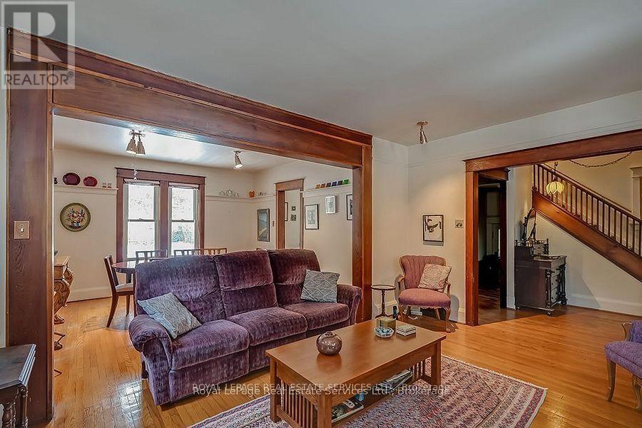 235 Douglas Avenue, Oakville, Ontario  L6J 3S2 - Photo 8 - W13637112