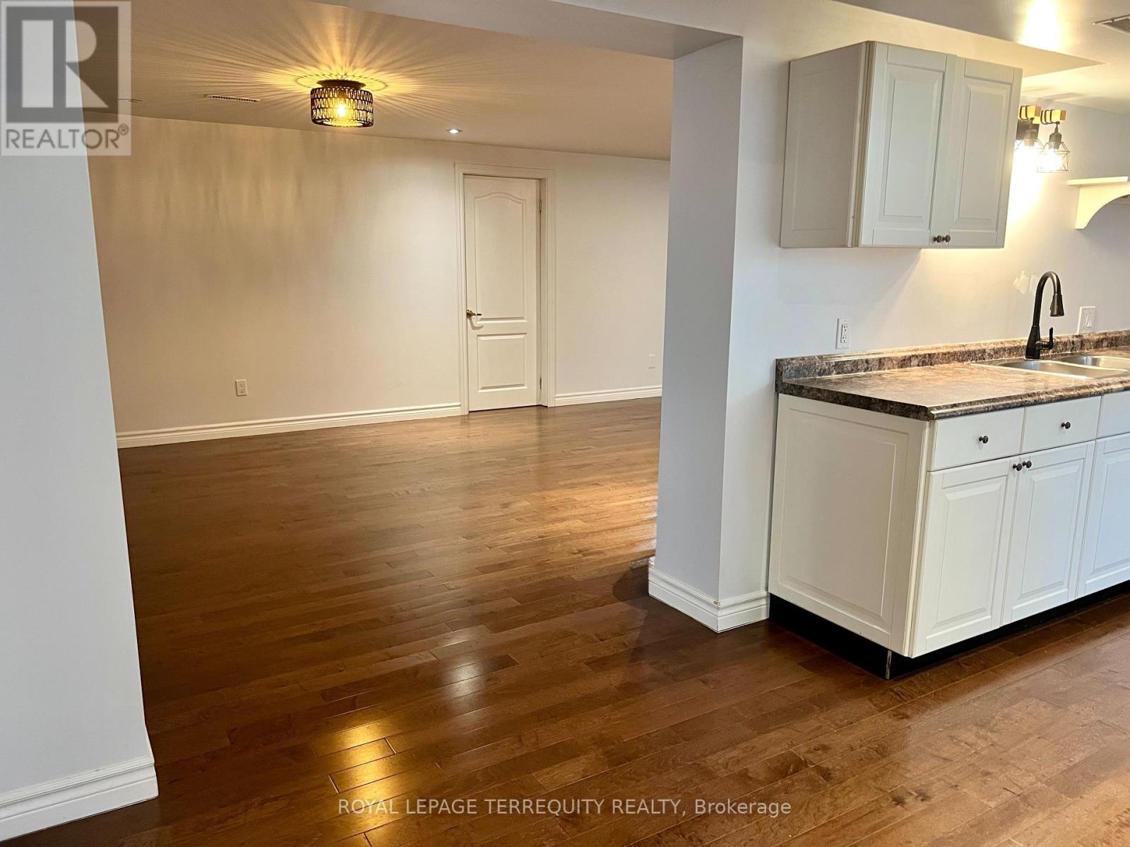 Lower - 896 Fourth Street, Mississauga, Ontario  L5E 1J6 - Photo 20 - W13647680