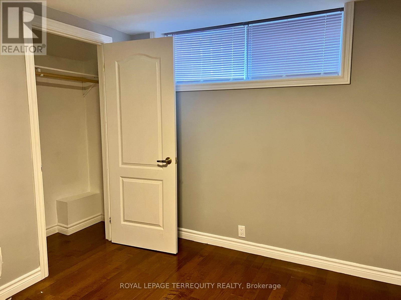 Lower - 896 Fourth Street, Mississauga, Ontario  L5E 1J6 - Photo 37 - W13647680