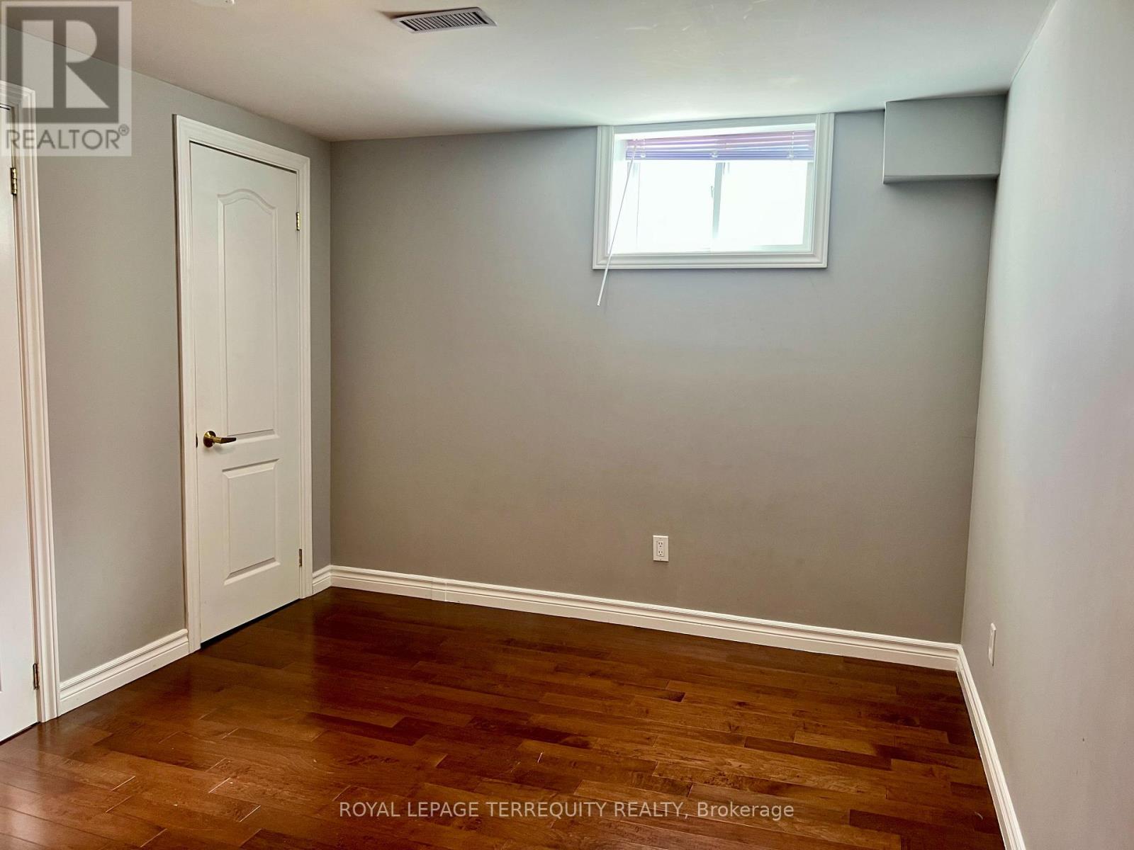 Lower - 896 Fourth Street, Mississauga, Ontario  L5E 1J6 - Photo 29 - W13647680