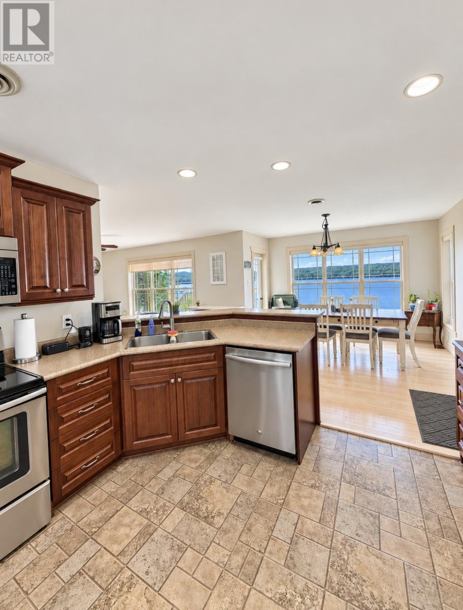 1150 Random Island Road, Weybridge — photo 14