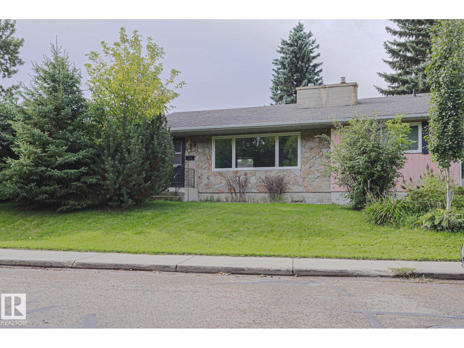5807 48B AV, Camrose, Alberta