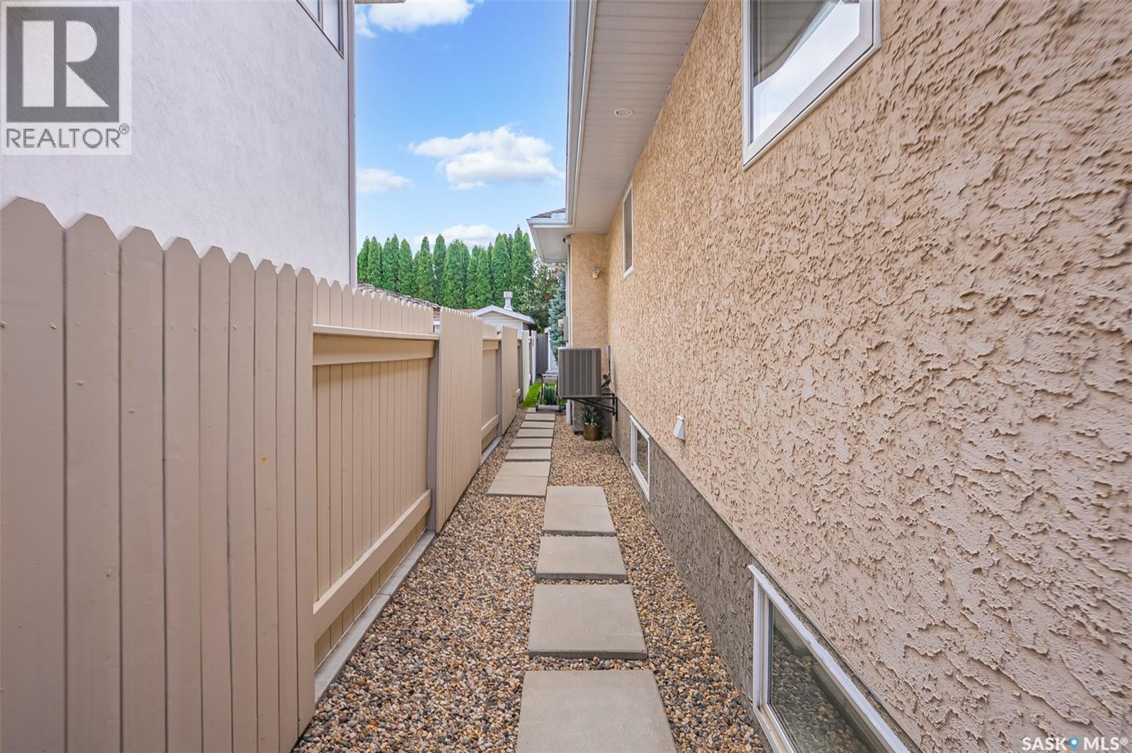 123 Horlick Crescent, Saskatoon, Saskatchewan  S7N 4R5 - Photo 51 - SK048322