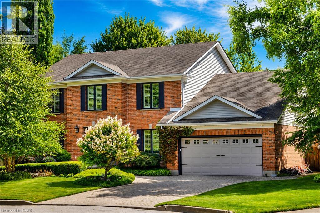 559 STRATHMERE Court, Waterloo, Ontario