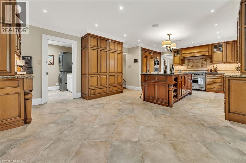 559 Strathmere Court, Waterloo, Ontario  N2T 2K2 - Photo 14 - 40859528