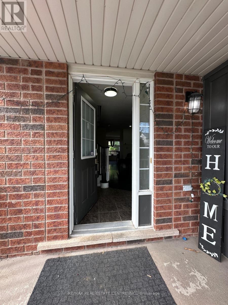Main - 10 Chudleigh Avenue, Brampton, Ontario  L6X 0N1 - Photo 2 - W13747612