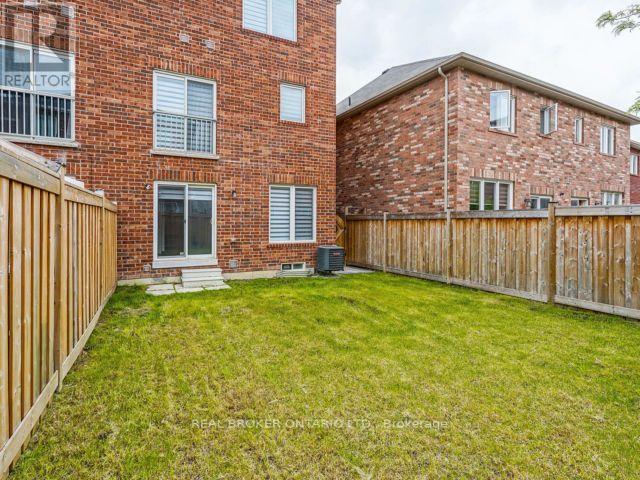 Lower - 151 Bob Yuill Drive, Toronto, Ontario  M9M 0B1 - Photo 3 - W13778288