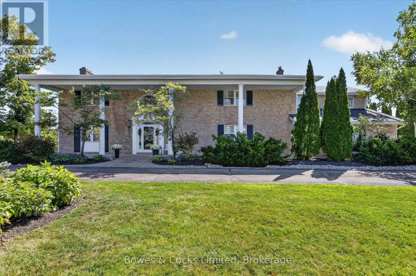 1562 Champlain Drive, Peterborough (Northcrest Ward 5), Ontario  K9L 1N6 - Photo 1 - X13779078
