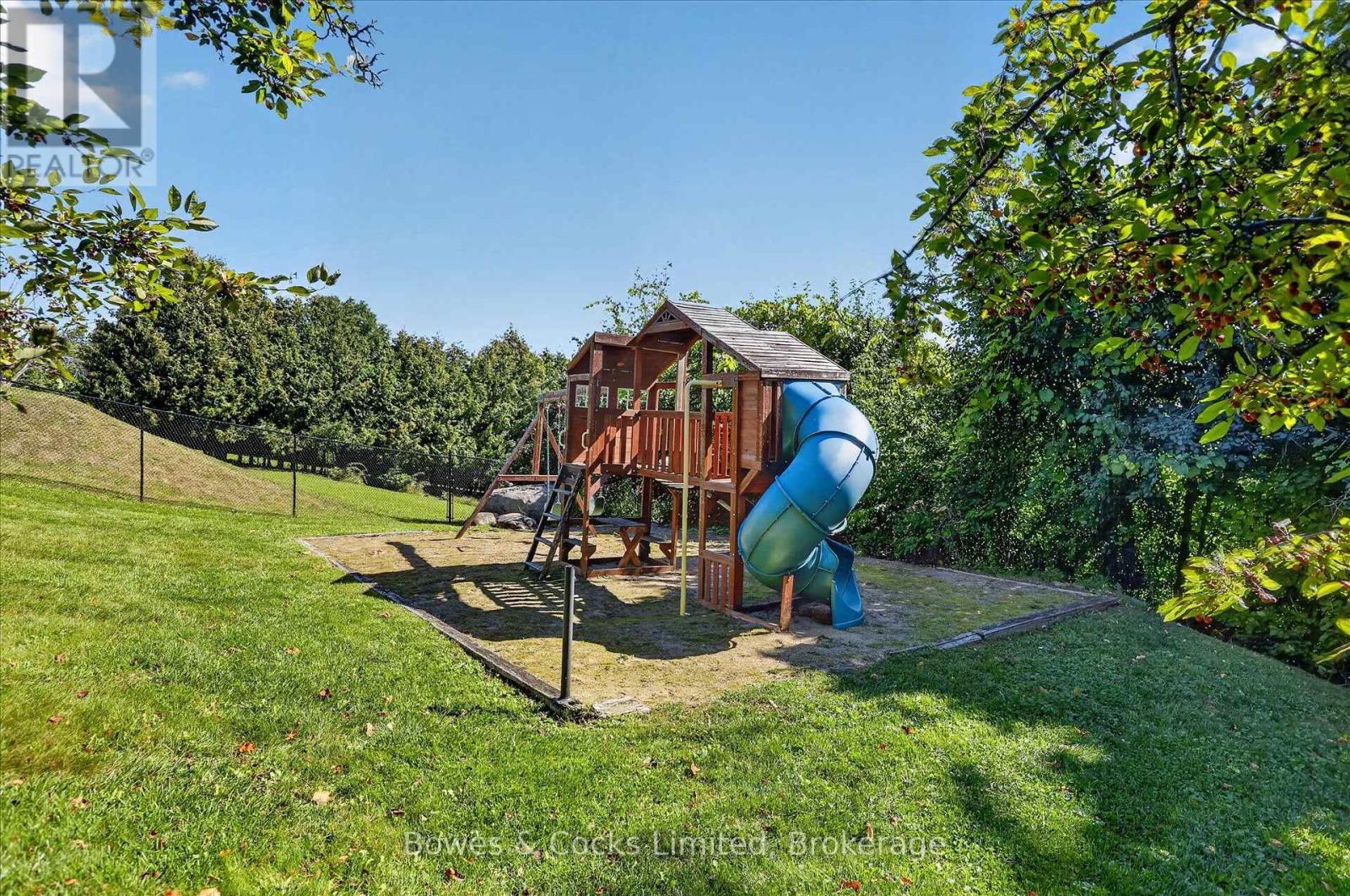 1562 Champlain Drive, Peterborough (Northcrest Ward 5), Ontario  K9L 1N6 - Photo 48 - X13779078