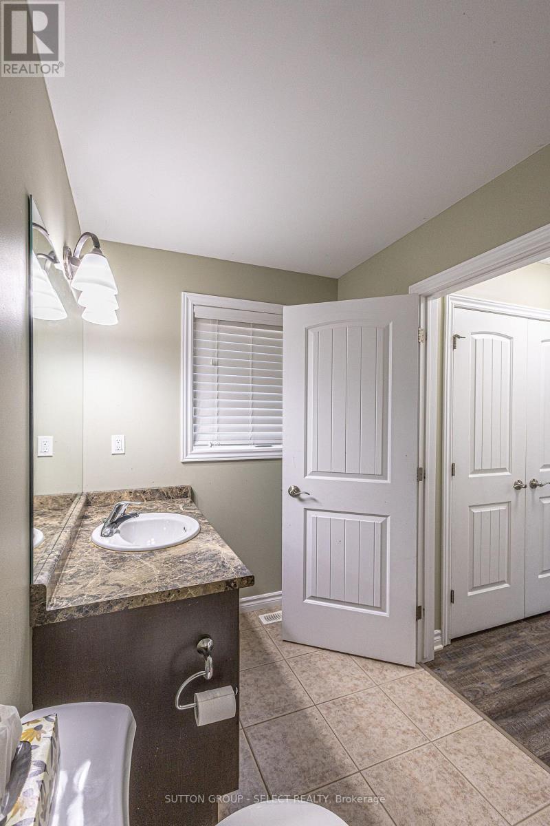 24 Brooker Trail, Thames Centre, Ontario  N0M 2P0 - Photo 23 - X13779098