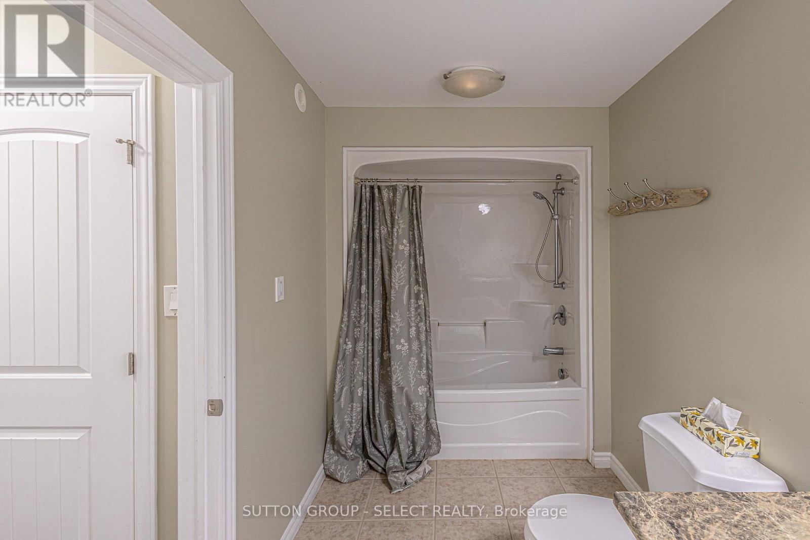 24 Brooker Trail, Thames Centre, Ontario  N0M 2P0 - Photo 24 - X13779098