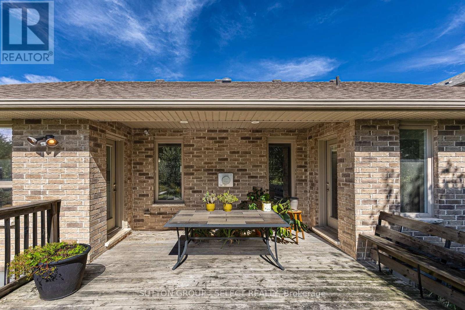 24 Brooker Trail, Thames Centre, Ontario  N0M 2P0 - Photo 37 - X13779098