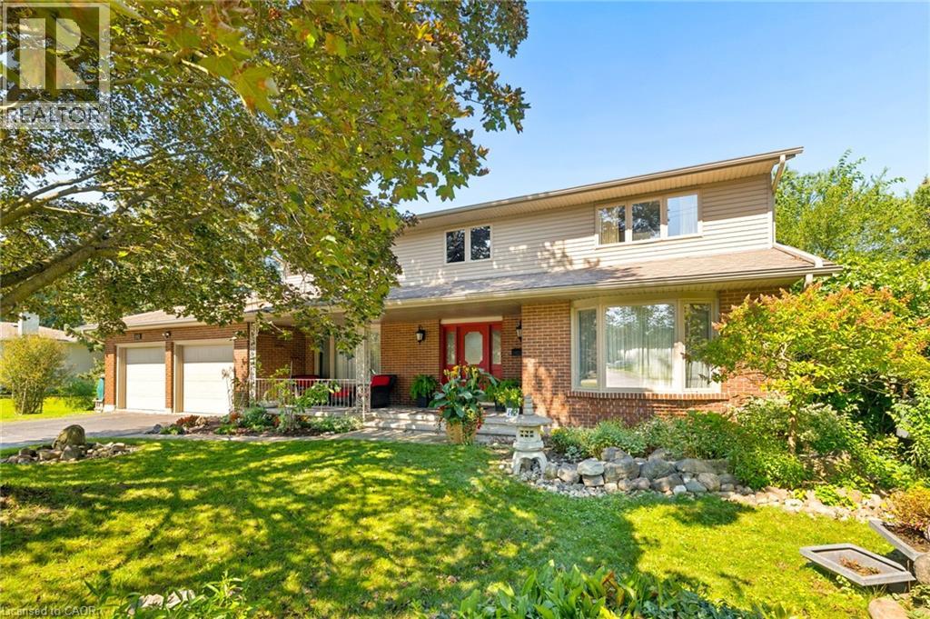 142 Carson Drive, Kitchener, Ontario  N2B 2Z2 - Photo 2 - 40858275