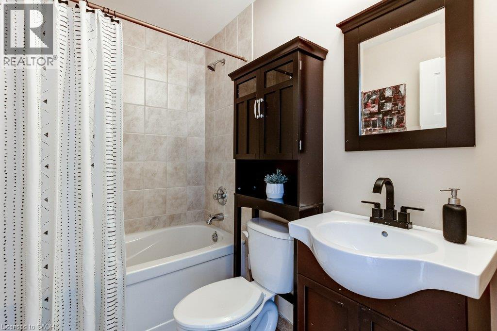 131 Parkview Avenue, Hamilton, Ontario  L9H 5X8 - Photo 23 - 40861142