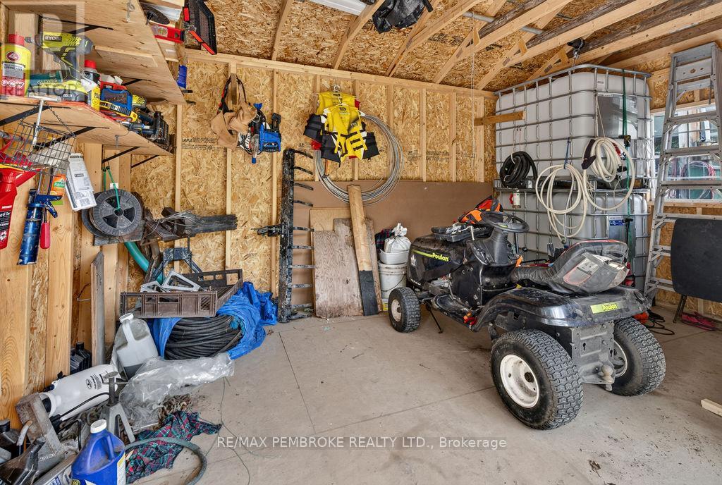 141a Sullivan Point Road, Laurentian Valley, Ontario  K8A 6W2 - Photo 16 - X13779208