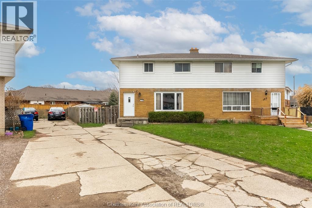 MLS# 26022393: 164 Timmins CRESCENT, Chatham, Canada