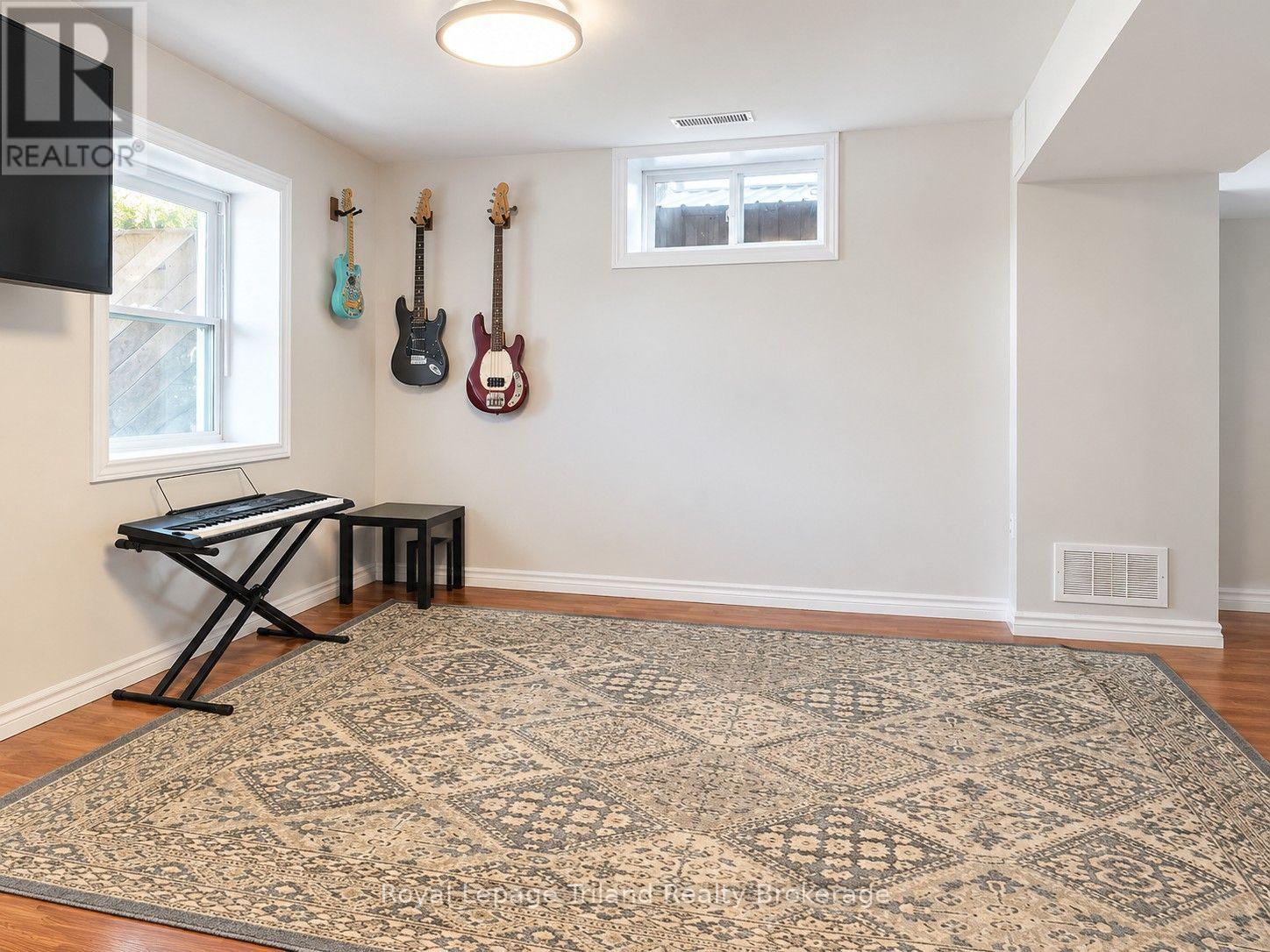 847 Hunters Gate Crescent, Woodstock, Ontario  N4V 1G3 - Photo 24 - X13775126