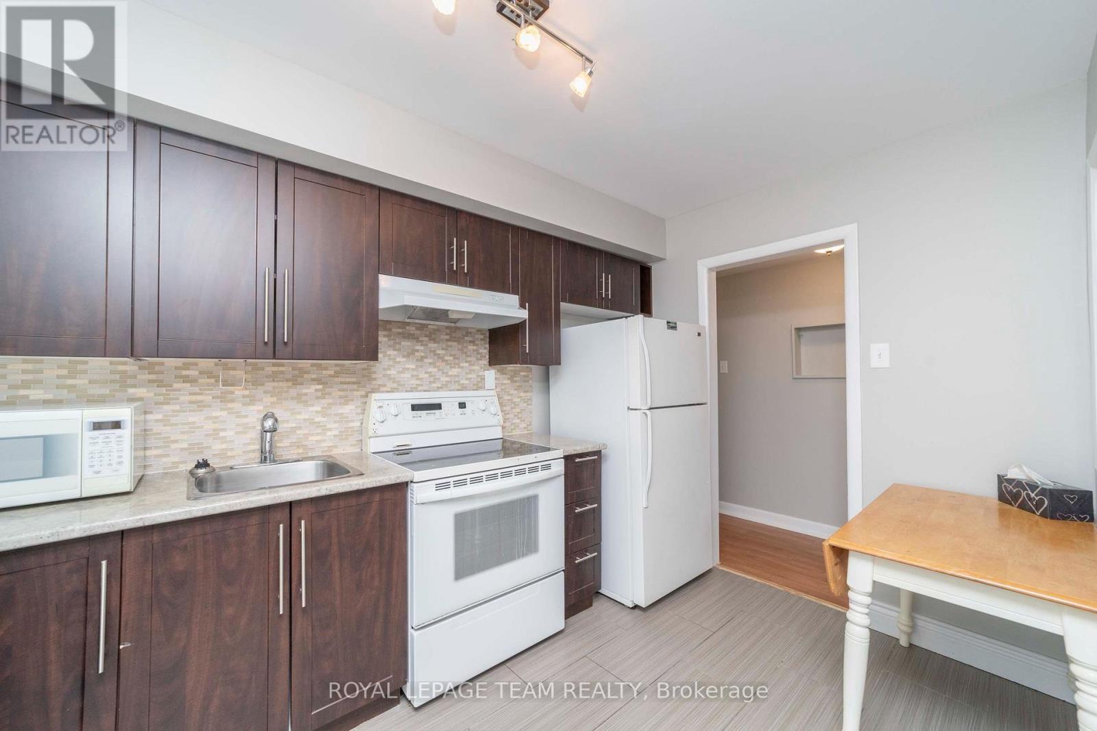 676 Borthwick Avenue, Ottawa, Ontario  K1K 2M2 - Photo 16 - X13779258