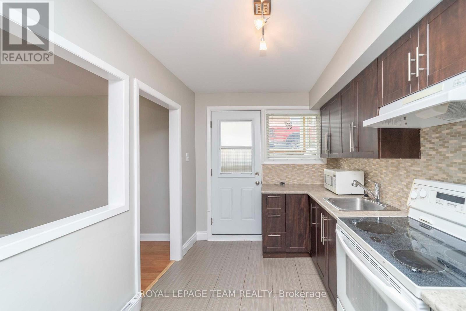 676 Borthwick Avenue, Ottawa, Ontario  K1K 2M2 - Photo 18 - X13779258