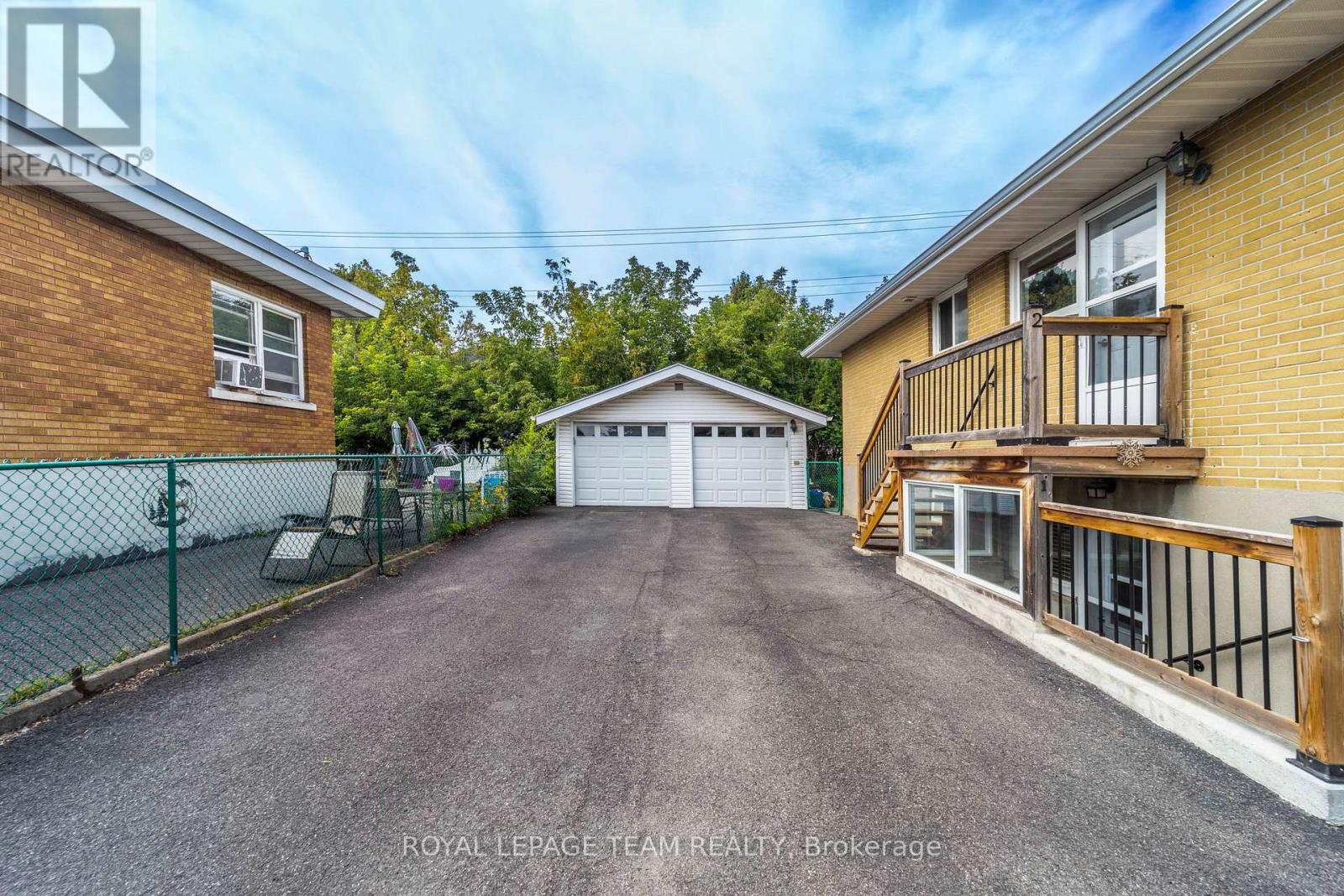 1 - 676 Borthwick Avenue, Ottawa, Ontario  K1K 2M2 - Photo 3 - X13779268