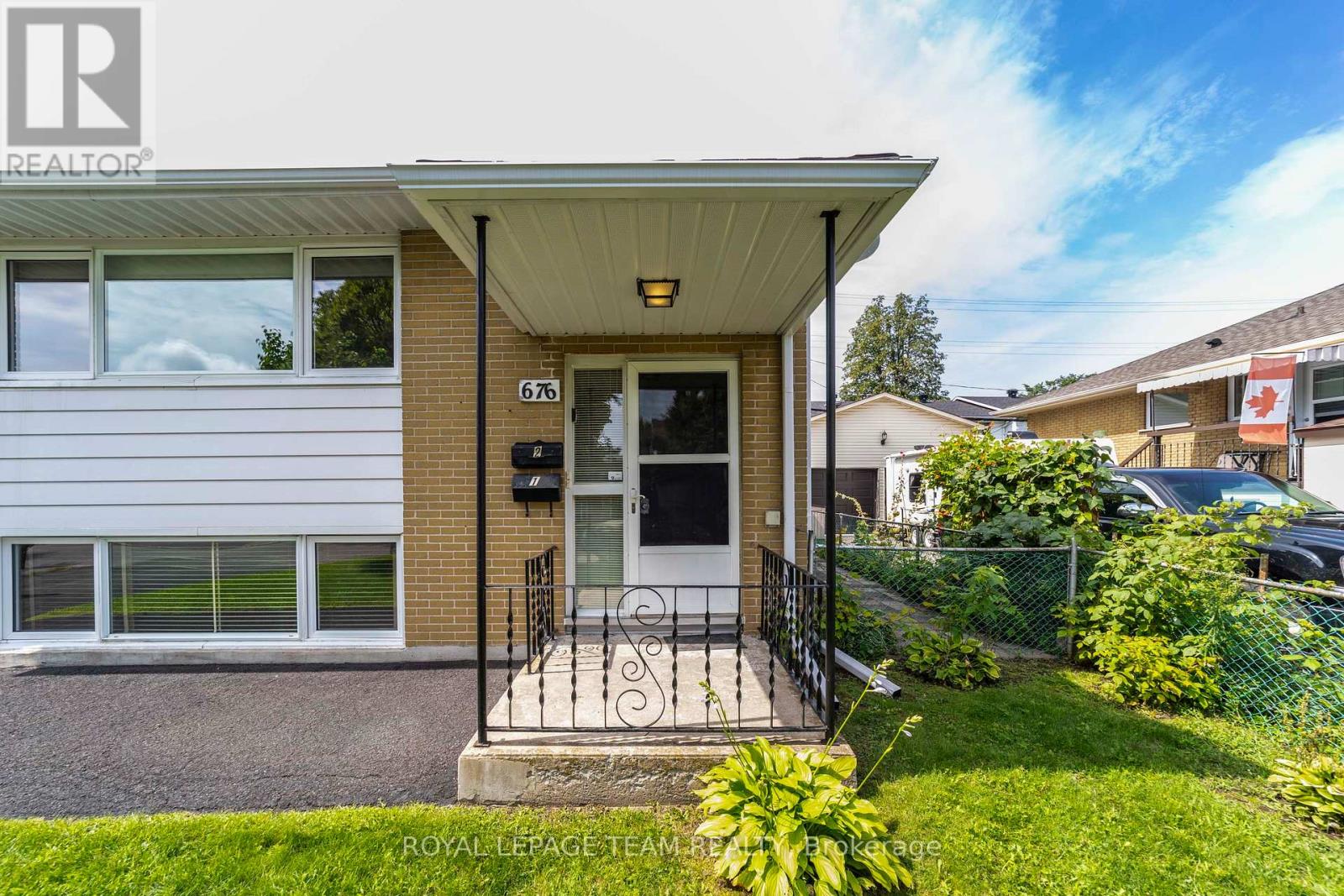 1 - 676 Borthwick Avenue, Ottawa, Ontario  K1K 2M2 - Photo 5 - X13779268