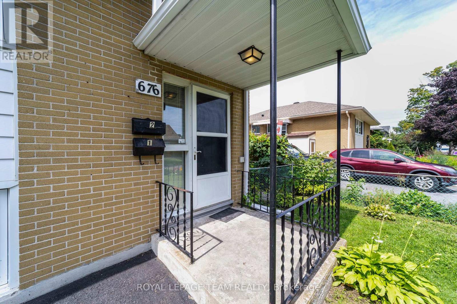 1 - 676 Borthwick Avenue, Ottawa, Ontario  K1K 2M2 - Photo 6 - X13779268