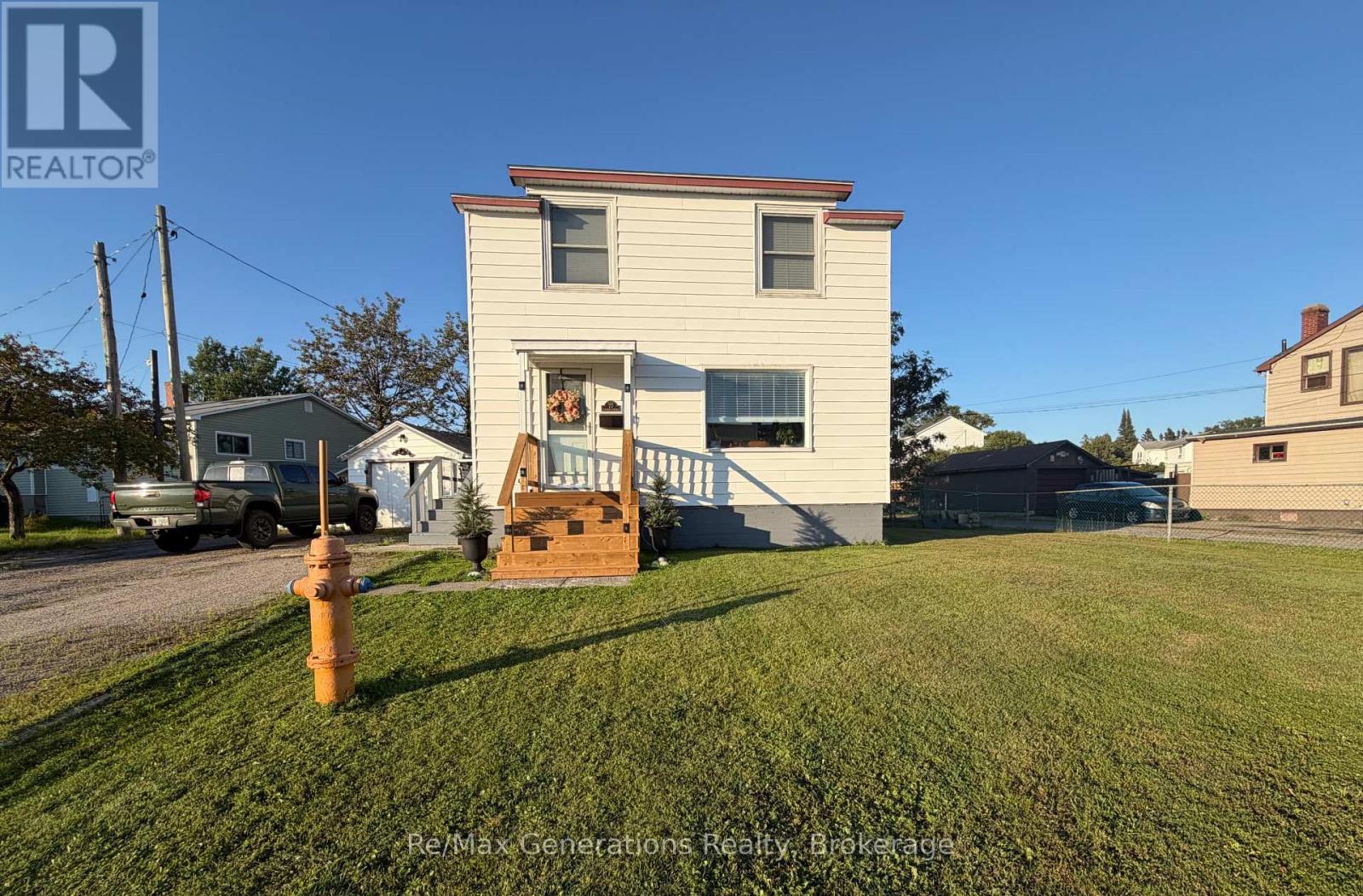 77 Yawkey Avenue, Marathon, Ontario  P0T 2E0 - Photo 1 - X13779148