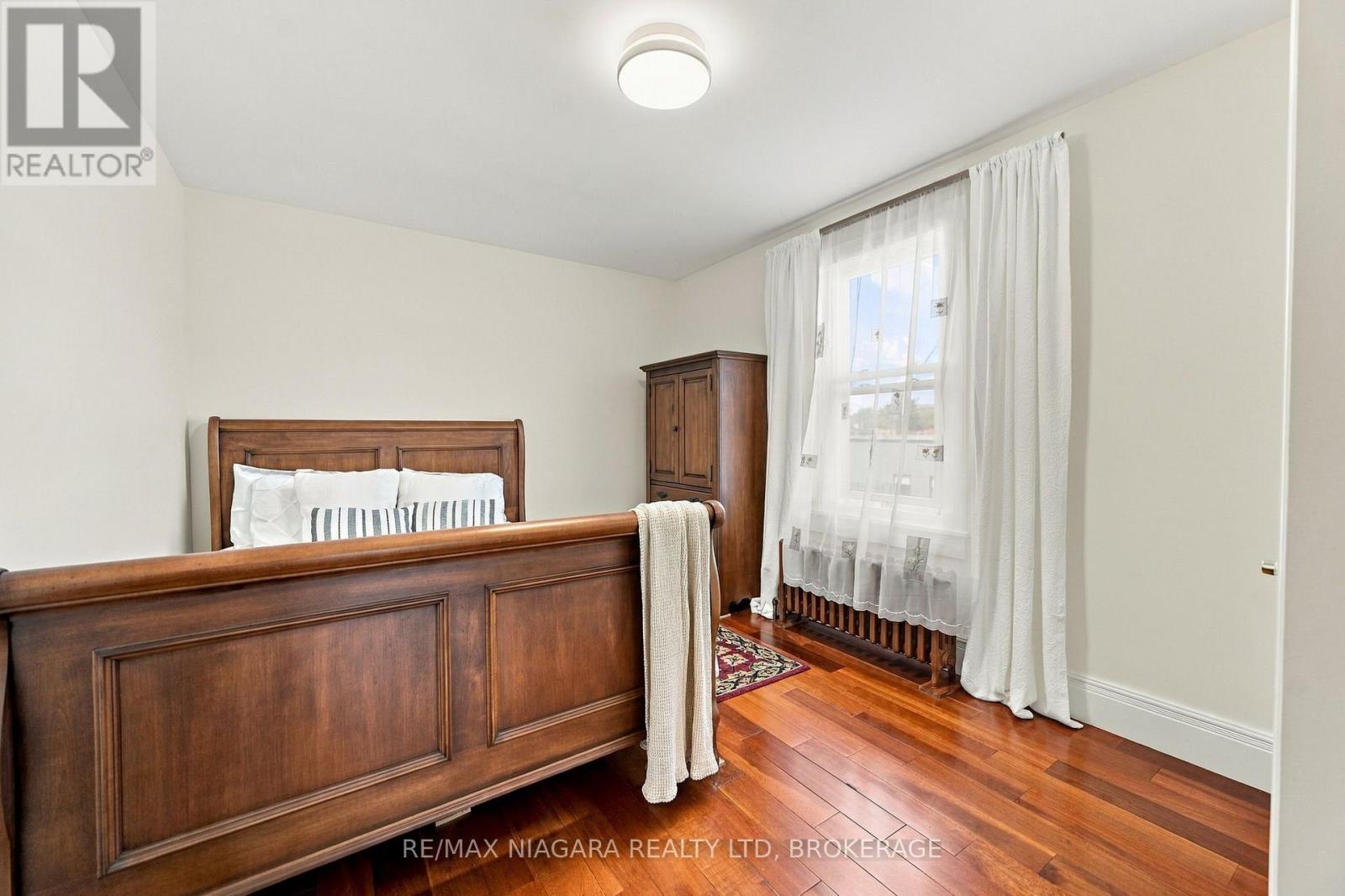 8 Trafalgar Street, St. Catharines, Ontario  L2R 3L7 - Photo 31 - X13779212