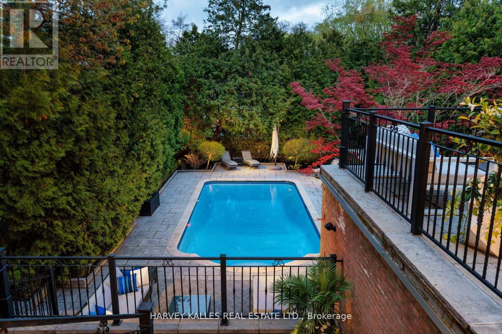 215 Dunvegan Road, Toronto, Ontario  M5P 2P2 - Photo 3 - C13779030