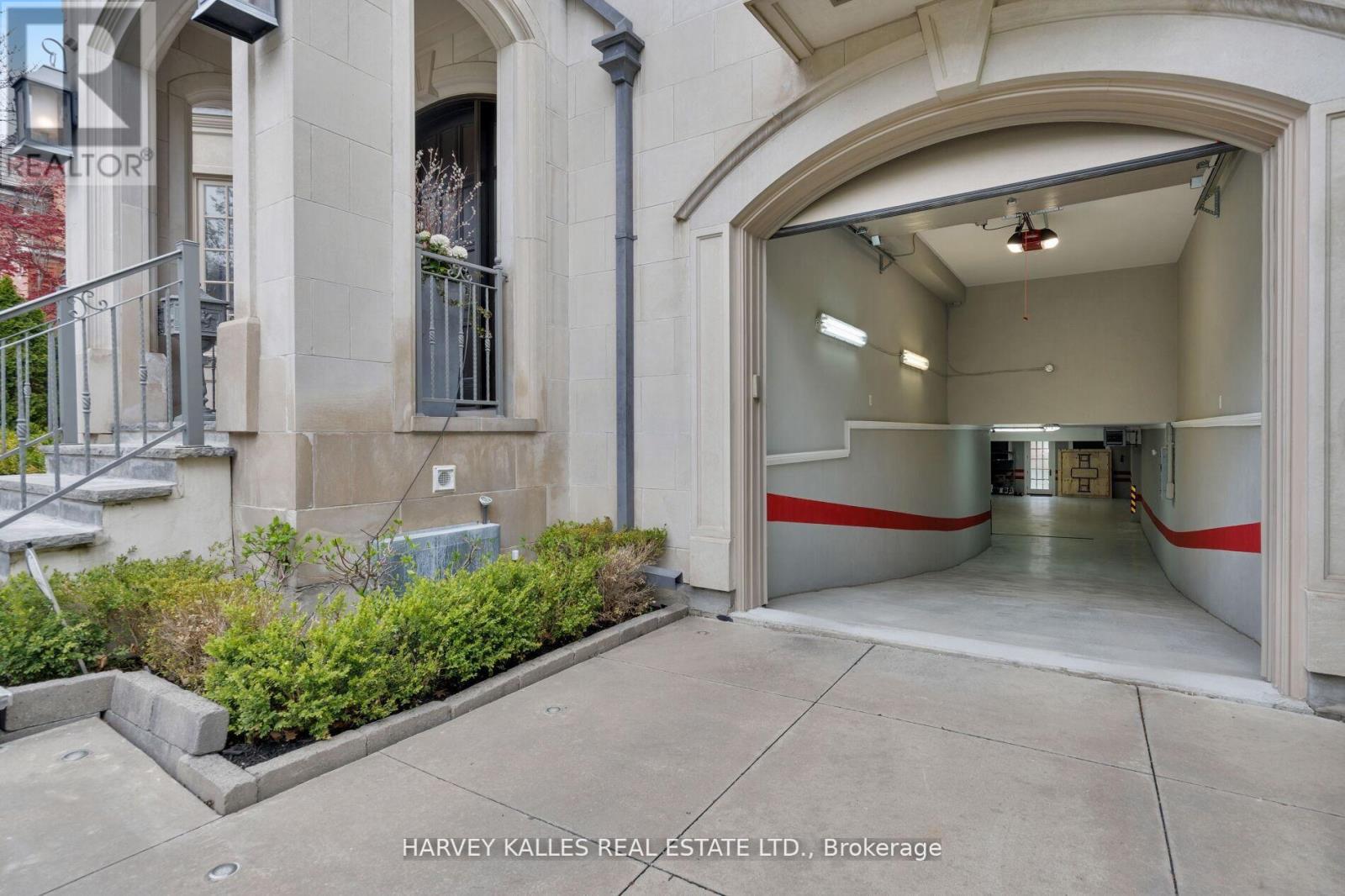 215 Dunvegan Road, Toronto, Ontario  M5P 2P2 - Photo 45 - C13779030