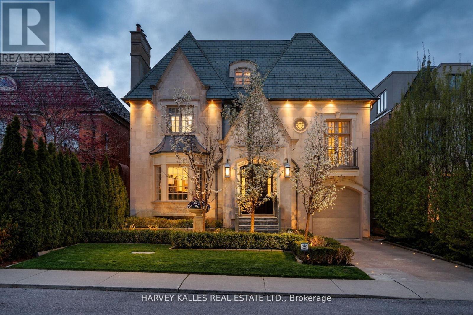 215 Dunvegan Road, Toronto, Ontario  M5P 2P2 - Photo 46 - C13779030