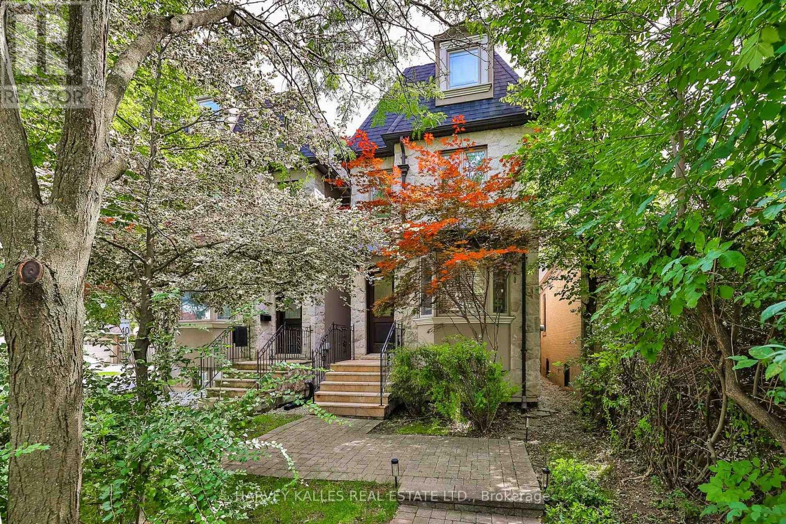 599 Woburn Avenue, Toronto, Ontario  M5M 1M2 - Photo 1 - C13779050