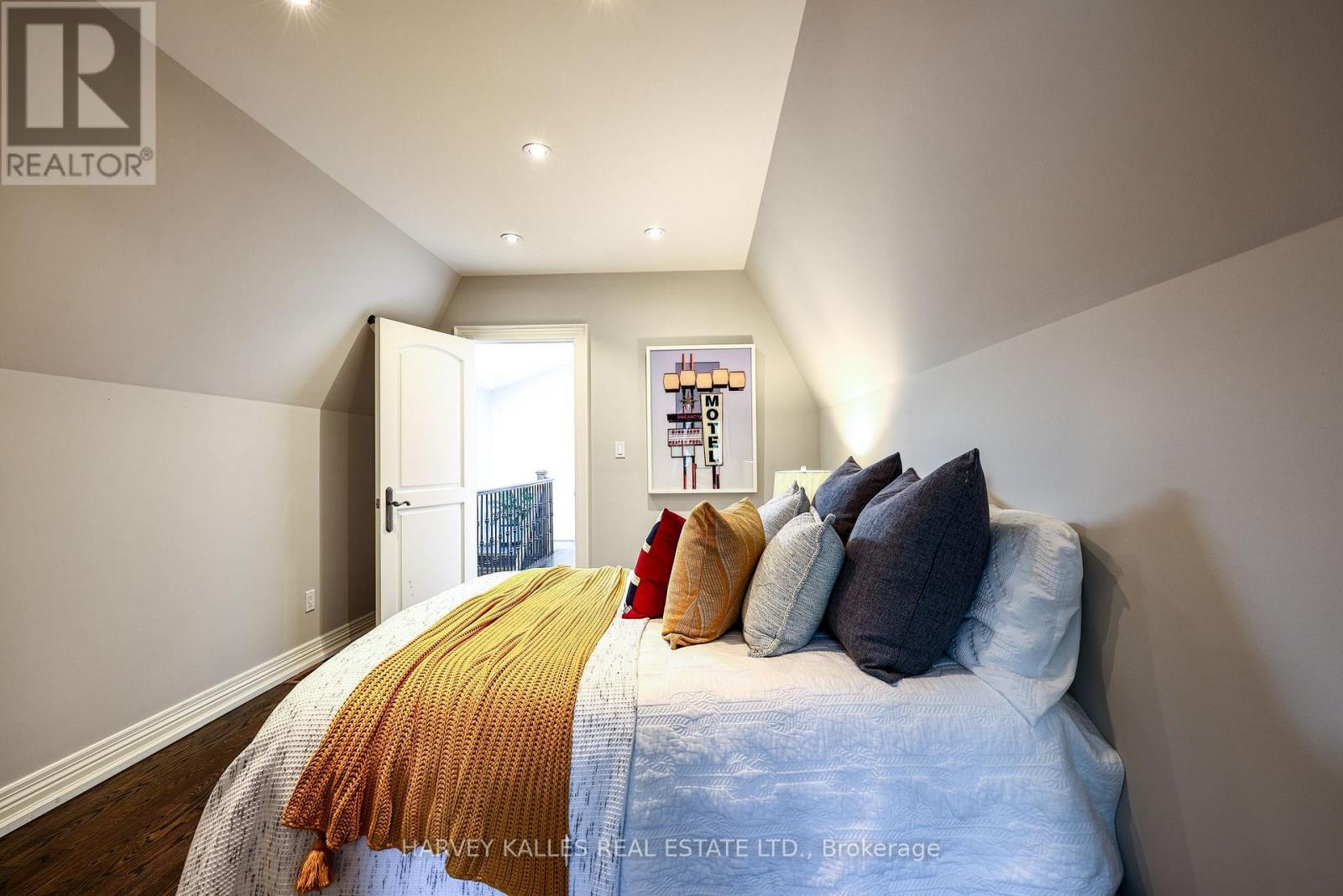 599 Woburn Avenue, Toronto, Ontario  M5M 1M2 - Photo 32 - C13779050