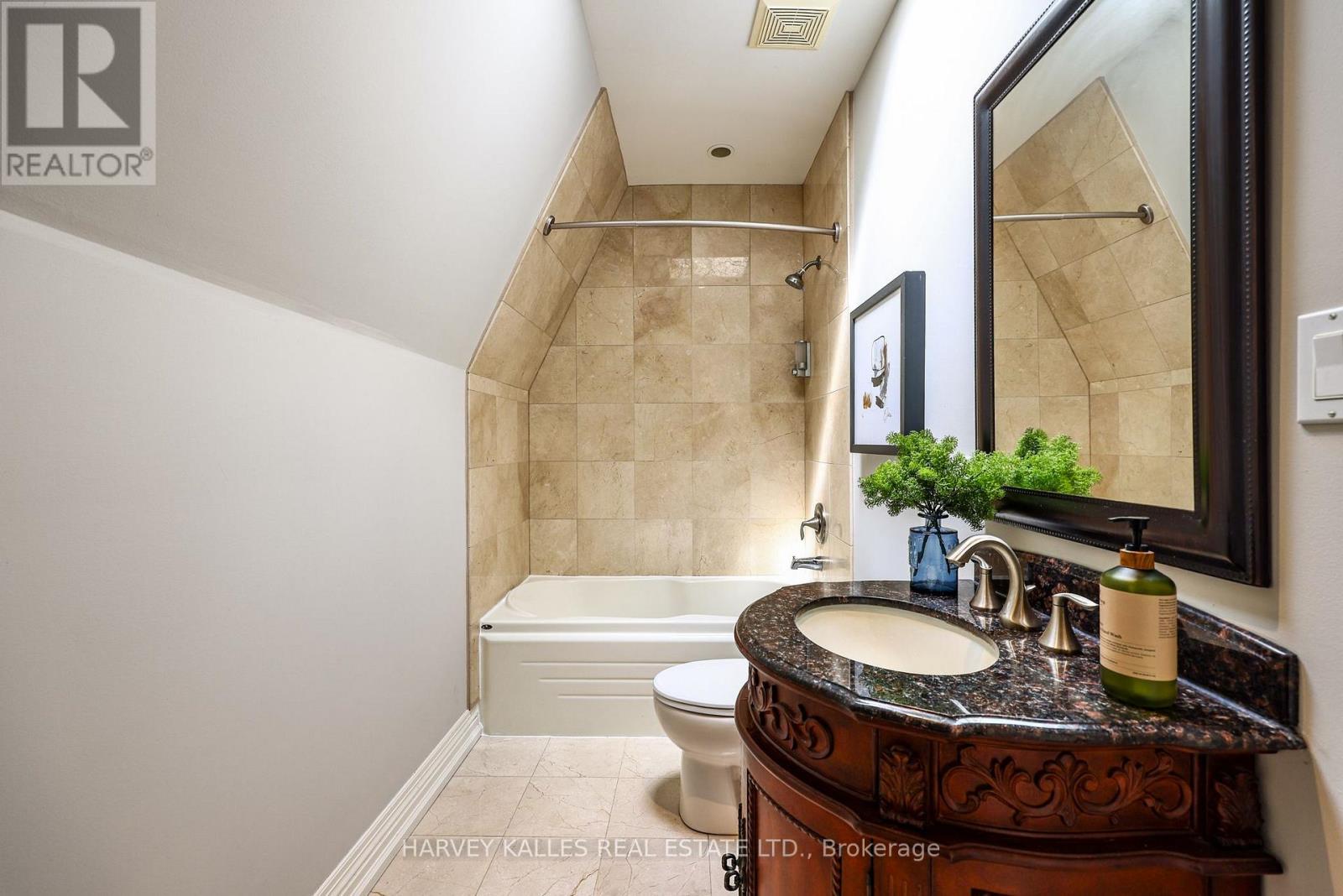 599 Woburn Avenue, Toronto, Ontario  M5M 1M2 - Photo 33 - C13779050