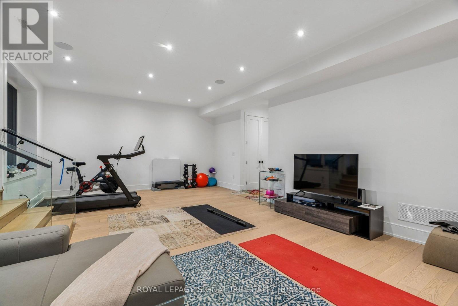 115 Whitmore Avenue, Toronto, Ontario  M6C 2H6 - Photo 40 - C13779136