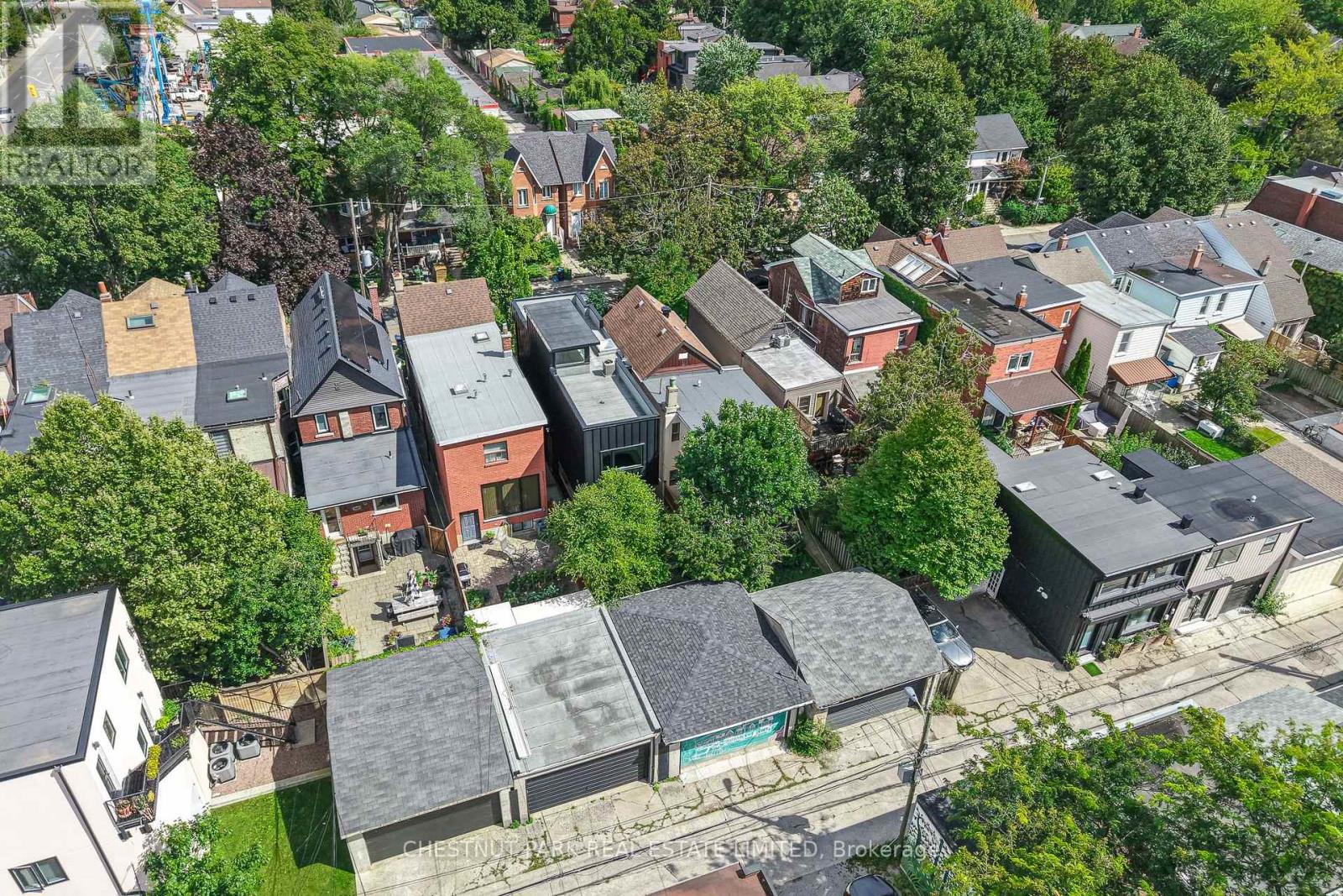 924 Manning Avenue, Toronto, Ontario  M6G 2X4 - Photo 44 - C13779174