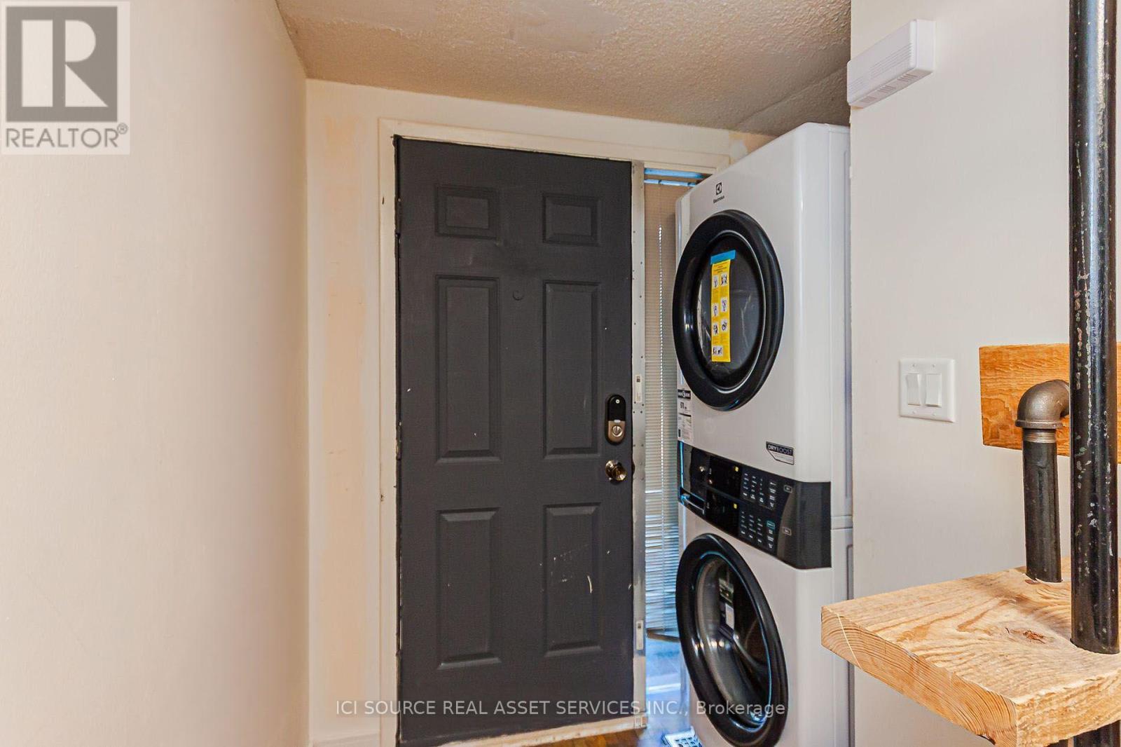 Main Fl - 3 Festival Drive, Toronto, Ontario  M2R 3T9 - Photo 11 - C13779230