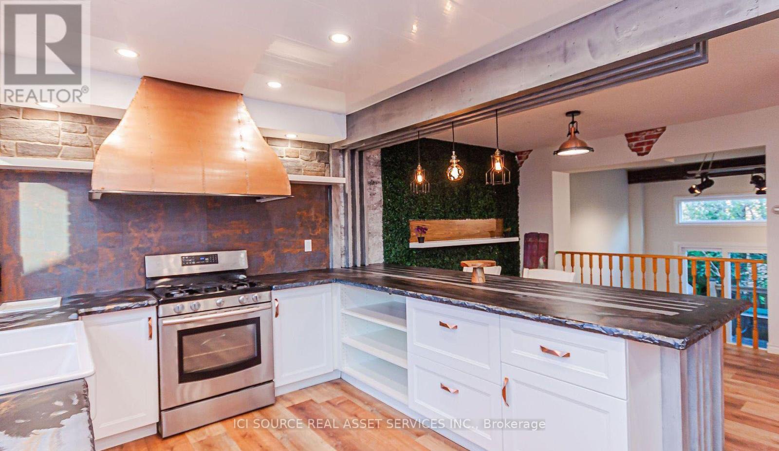 Main Fl - 3 Festival Drive, Toronto, Ontario  M2R 3T9 - Photo 3 - C13779230