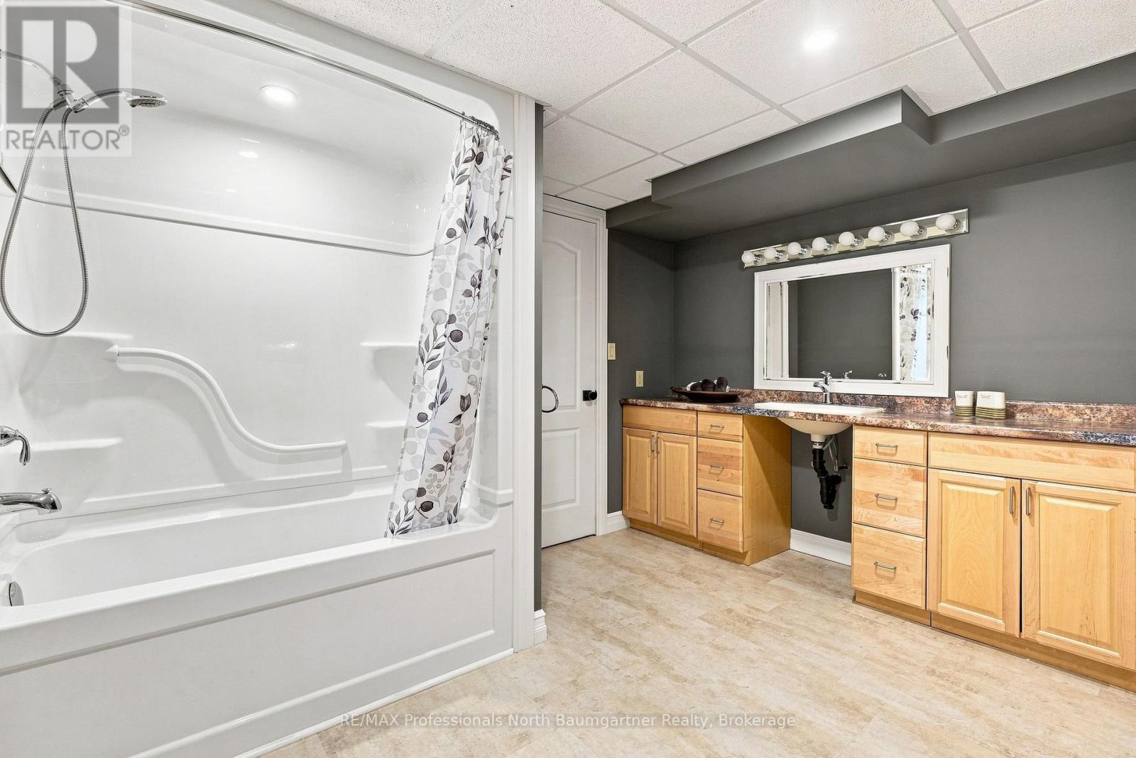 1018 Chicory Drive, Dysart Et Al, Ontario  K0M 1S0 - Photo 33 - X13779080