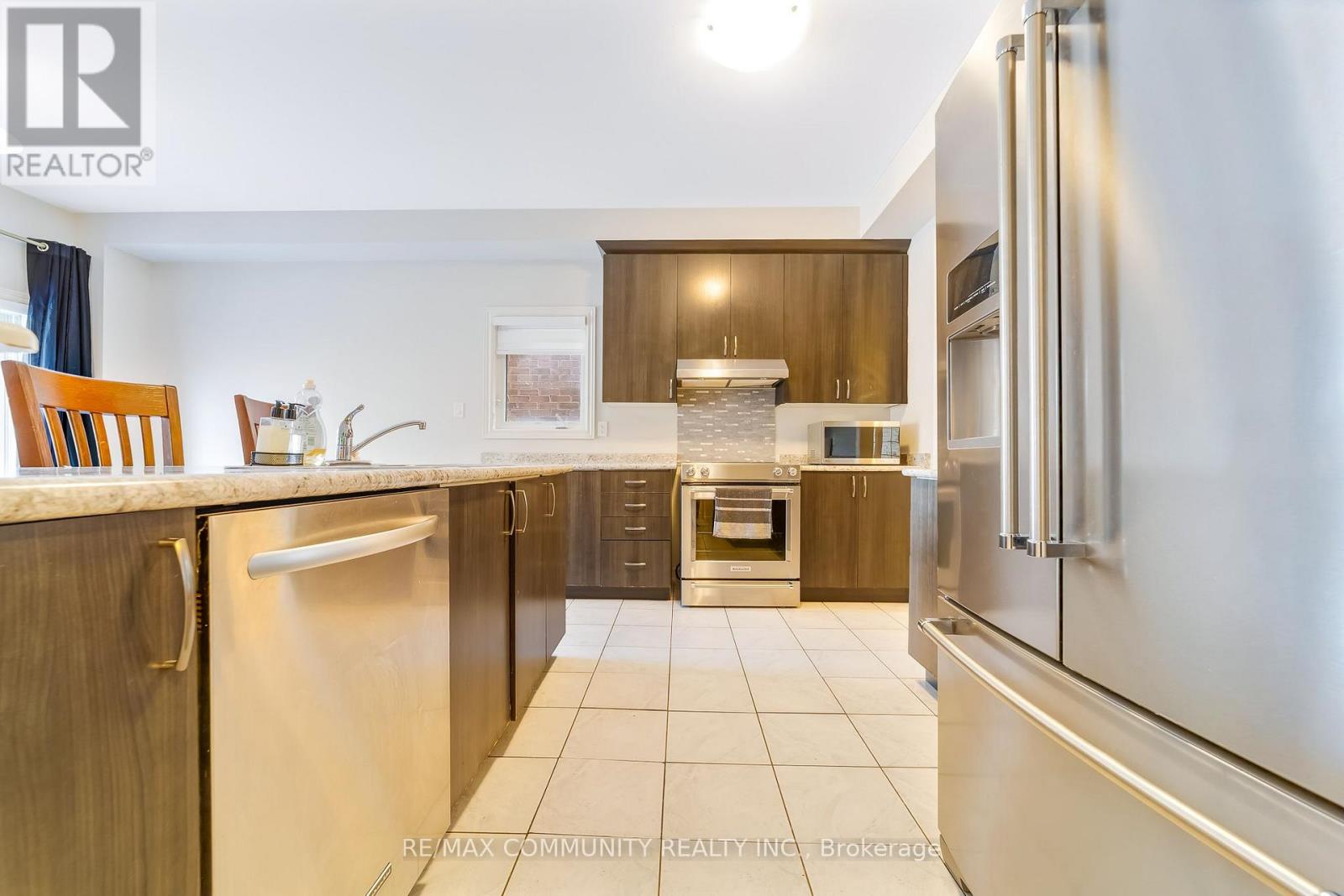 1169 Greenhill Avenue, Oshawa, Ontario  L1K 0X8 - Photo 12 - E13779024