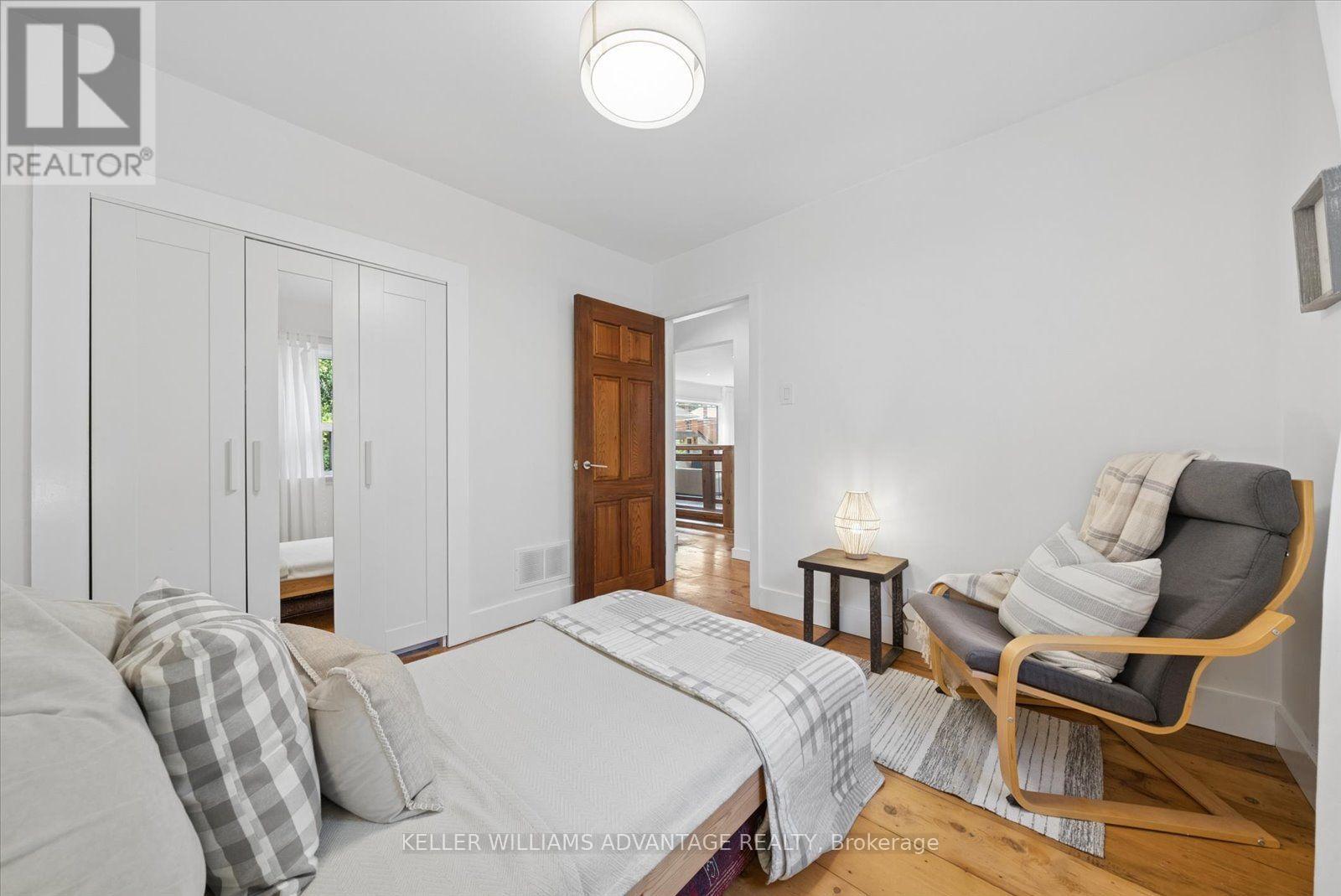 124 Glenwood Crescent, Toronto, Ontario  M4B 1K2 - Photo 16 - E13779110